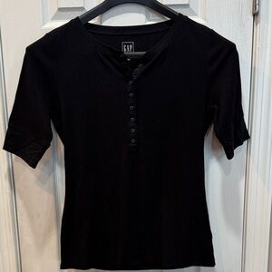 GAP Women's Black Short Sleeve Knit Henley Top